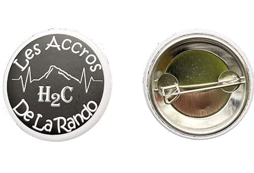 Les pin's de la team Les Accros De La Rando