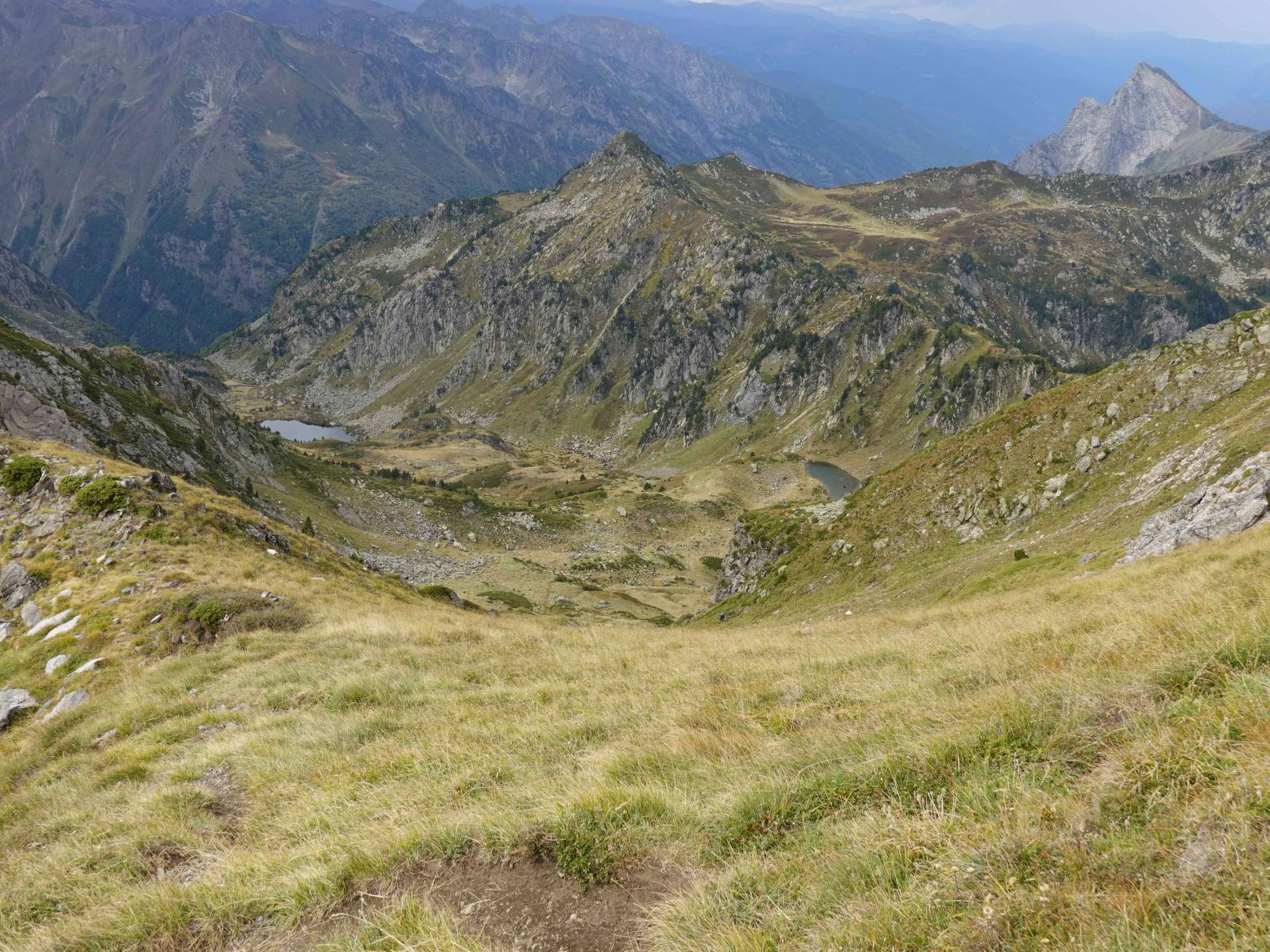 Le Roc Blanc par l'étang de Laurenti
