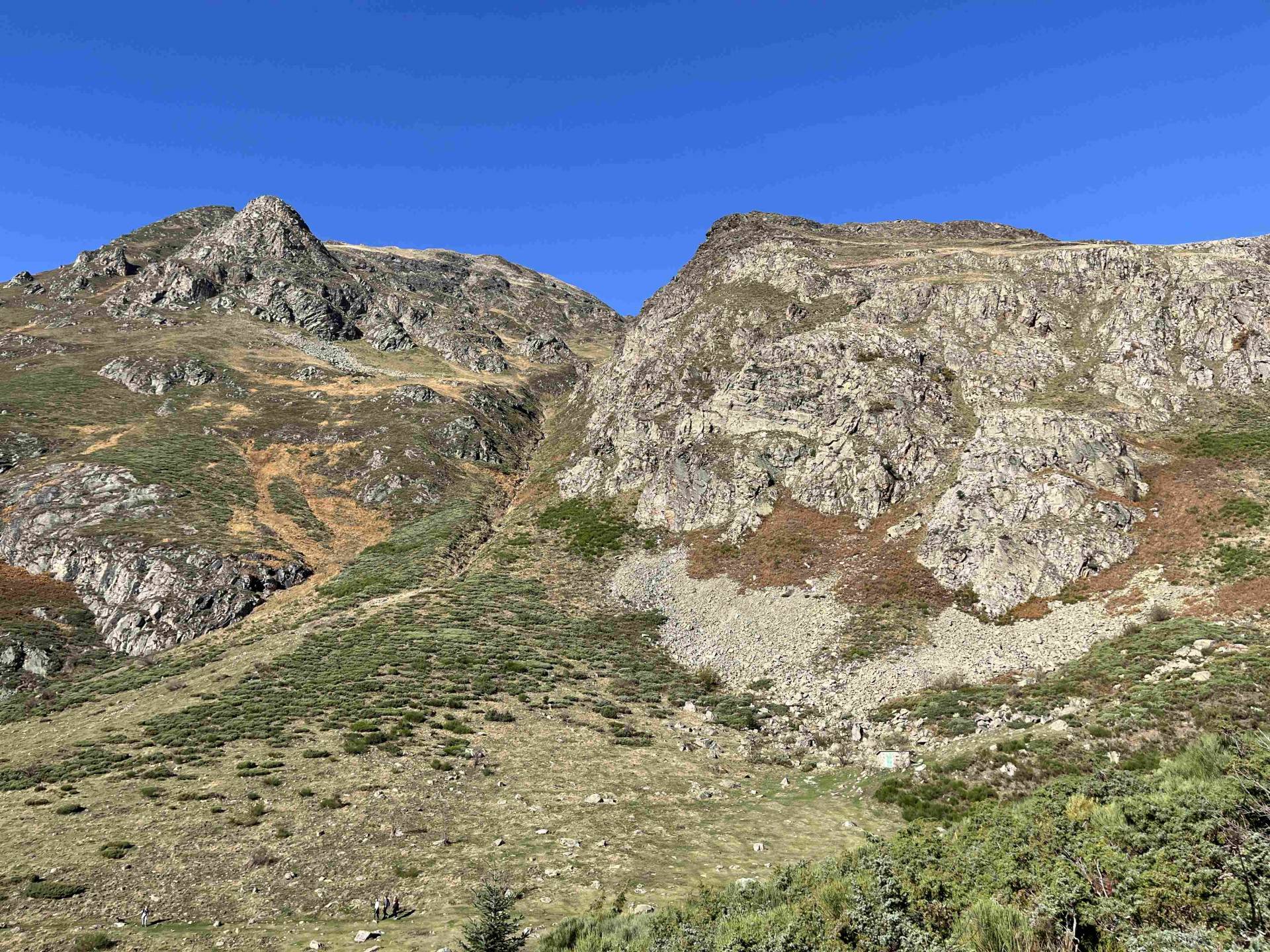 Étang de Comte - Sources Sulfureuses – Mérens-les-Vals